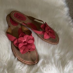 b.o.c. sandals with flower
